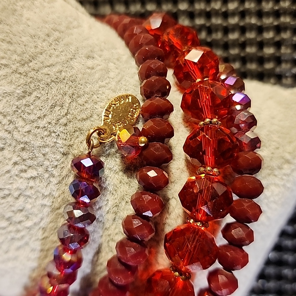 Ali Khan New York Ruby Red AB Crystal Memory Wire Bracelet - Picture 3 of 5